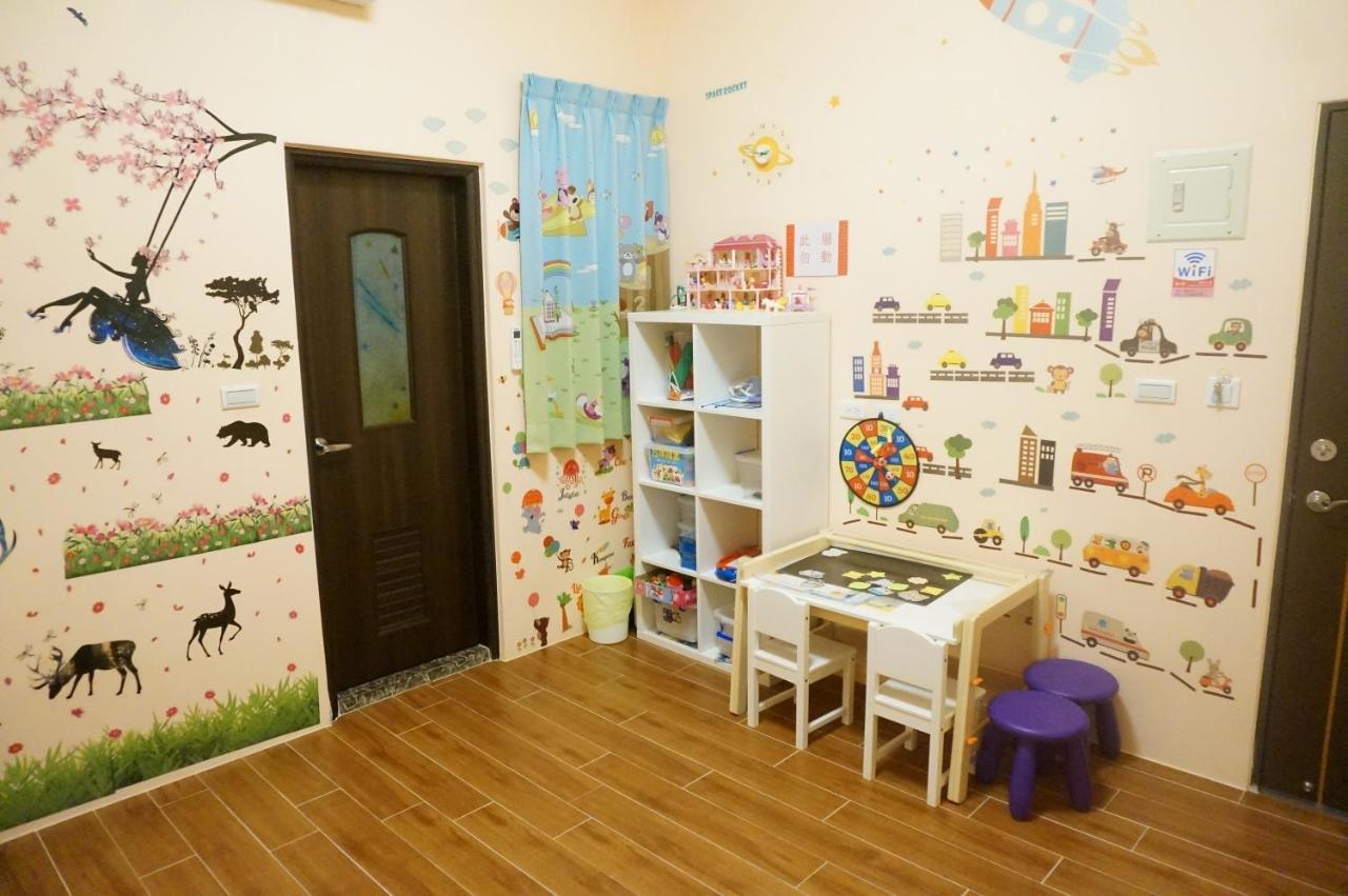 Holby No.8 Elevator Homestay T'ai-tung Exterior foto