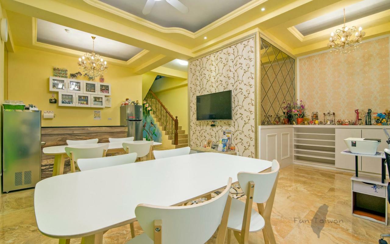 Holby No.8 Elevator Homestay T'ai-tung Exterior foto